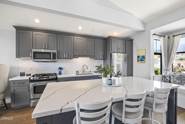 Detail Gallery Image 18 of 55 For 793 E Santa Clara St #10,  Ventura,  CA 93001 - 2 Beds | 3 Baths