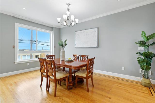 430 Hamilton Street, San Francisco CA: https://media.crmls.org/mediaz/4350a347-1c6a-4972-9890-a7fdb96f610d.jpg