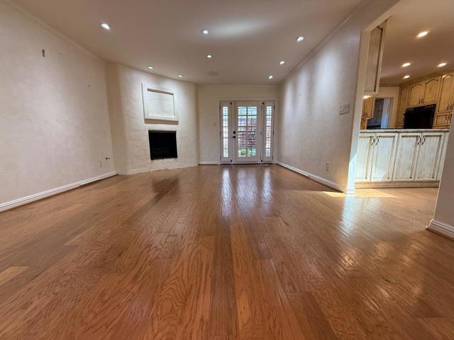 695 San Bruno Way, Salinas CA: https://media.crmls.org/mediaz/43510ffb-7f82-4303-aa1a-dc9ffeae1e1e.jpg