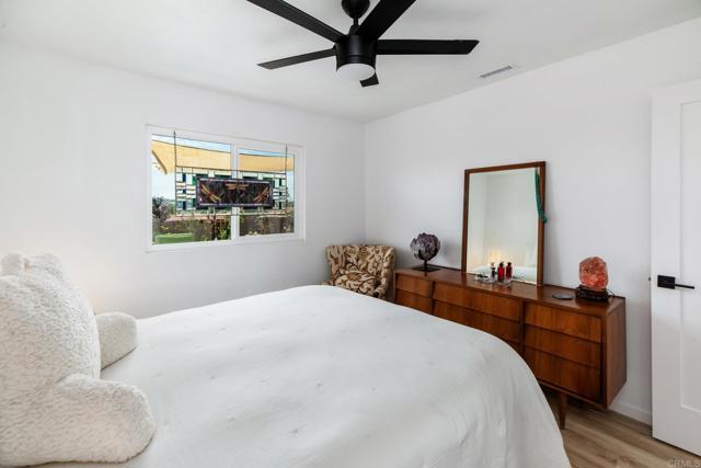 Detail Gallery Image 11 of 20 For 4543 Beverly Glen Dr, Oceanside,  CA 92056 - 2 Beds | 1 Baths