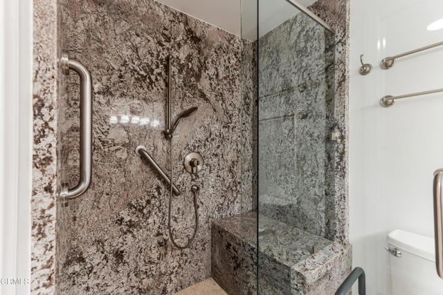 202 Faculty Street, Thousand Oaks CA: https://media.crmls.org/mediaz/43517d65-637d-4518-8d29-5d2f81448cb1.jpg