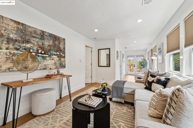 Image 18 of 59 For 934 Apgar St
