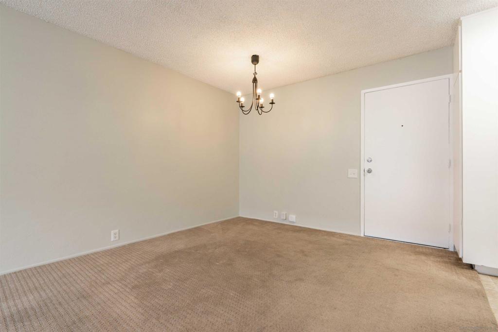 1855 Diamond St - photo 11