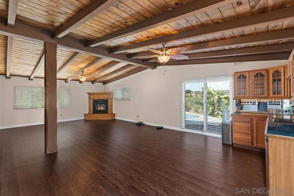 MLS #250026892SD image #39