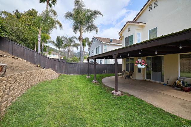 29720 Gracilior Drive, Escondido CA: https://media.crmls.org/mediaz/4352d3a8-a65b-4982-a635-ef72582f396a.jpg