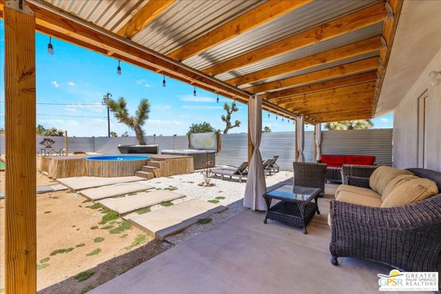 3662 Balsa Avenue, Yucca Valley CA: https://media.crmls.org/mediaz/4353ec9a-c904-487f-9e49-707ad5dd95ce.jpg