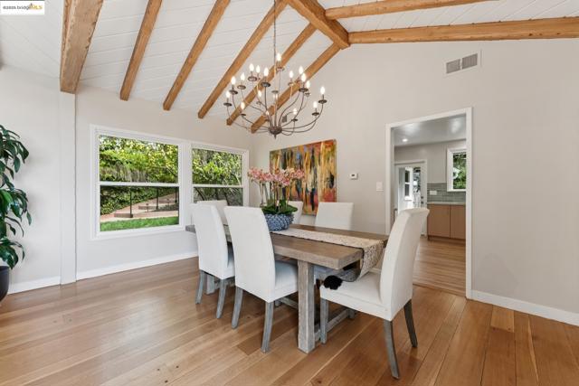 1057 Arlington Blvd, El Cerrito CA: https://media.crmls.org/mediaz/4355a23e-e215-4948-a7b3-b062a235ad95.jpg