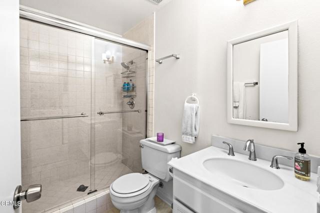 Detail Gallery Image 12 of 21 For 121 S Wilson Ave #205,  Pasadena,  CA 91106 - 2 Beds | 2 Baths