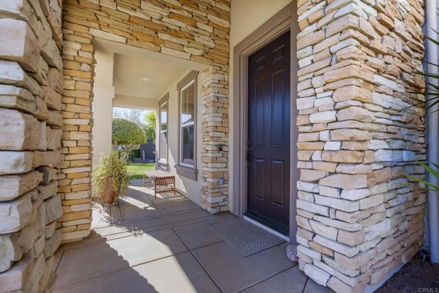 970 Idyllwild Way, San Marcos CA: https://media.crmls.org/mediaz/4357901d-124e-4407-a3f0-d1d5ab9b05db.jpg