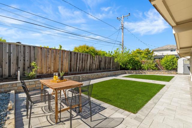 18844 Arata Way, Cupertino CA: https://media.crmls.org/mediaz/4357bfdf-237b-4c62-a0b9-1ed2551d5120.jpg