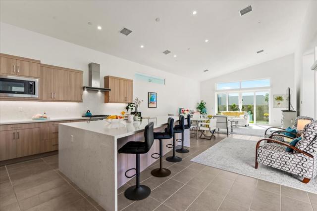 845 Nugget Lane, Palm Springs CA: https://media.crmls.org/mediaz/435a0faf-cc3a-4fc8-956c-6566a6c44ca5.jpg