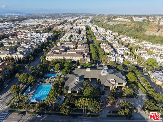 13200 Pacific, 212 photo 43