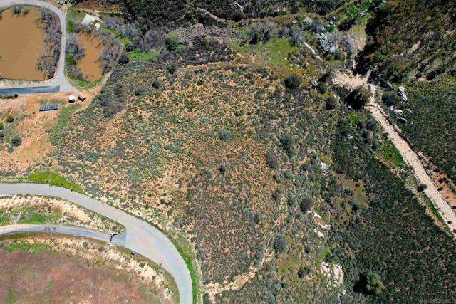 0 Starlight Mountain Rd, Ramona CA: https://media.crmls.org/mediaz/435b33b5-cd8a-4558-bf74-88f0dc768fb2.jpg
