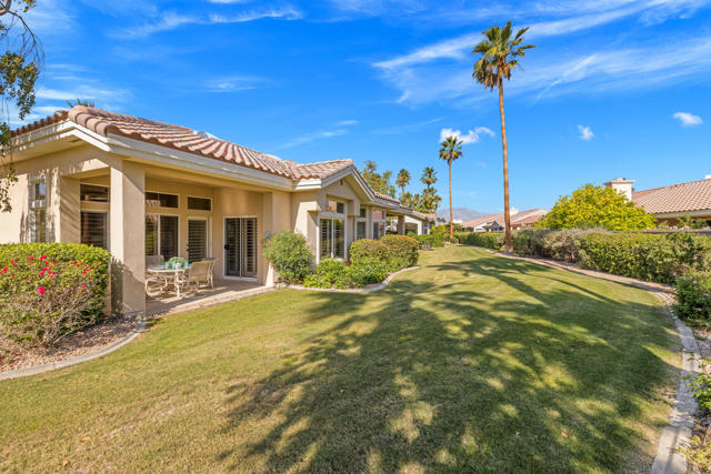 37563 Blue Sky Avenue, Palm Desert CA: https://media.crmls.org/mediaz/435b58d0-a7e9-4b9e-af8b-495b1acb8038.jpg