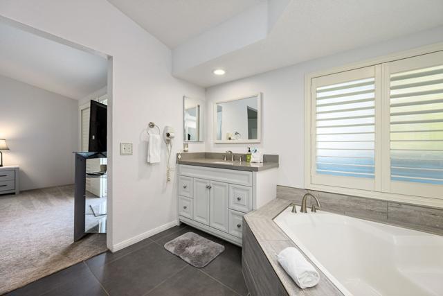 320 Vista Royale Drive, Palm Desert, CA 92211