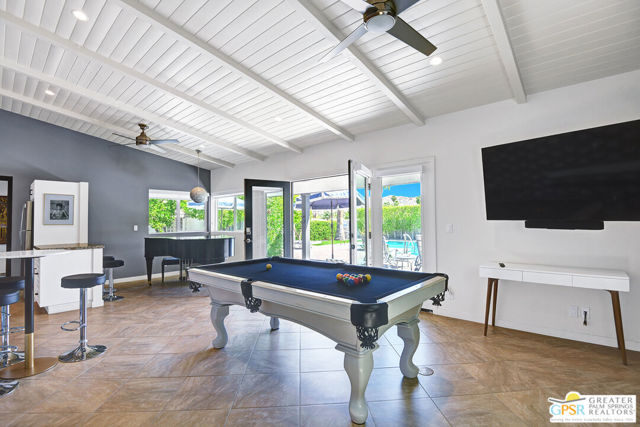 830 N Riverside Drive, Palm Springs CA: https://media.crmls.org/mediaz/435ba8b7-2dbc-4809-9fa0-6a2bb01302c7.jpg