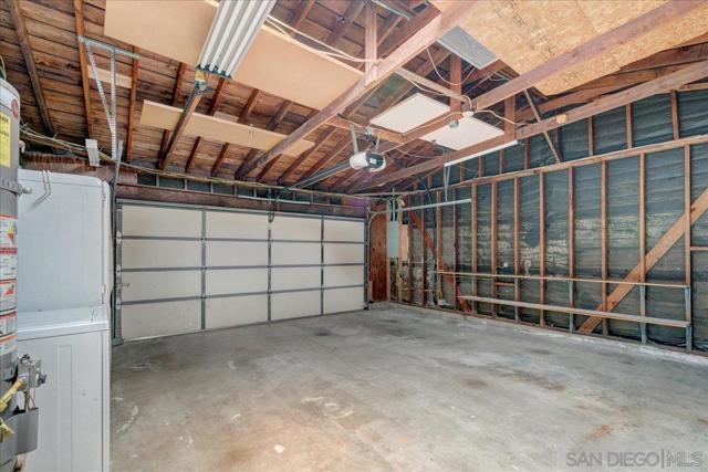 3981 Hatton St, San Diego CA: https://media.crmls.org/mediaz/435c567d-1719-44ff-9cc8-9a0b9177ca91.jpg