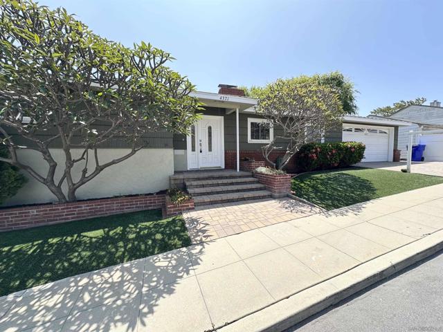4371 Logrono Dr., San Diego CA: https://media.crmls.org/mediaz/435c6fc5-ae87-42c5-9b28-e8f2b49520fe.jpg