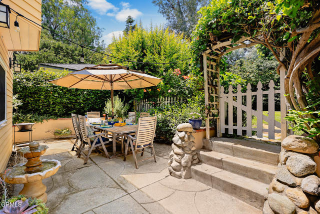 1116 Foothill Street, South Pasadena CA: https://media.crmls.org/mediaz/435c94f3-b44d-4038-8f6c-dac0faeed042.jpg