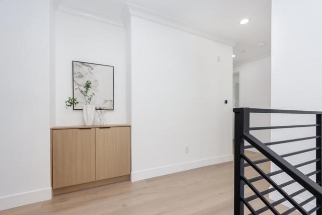 231 Cavalo Court, Fremont CA: https://media.crmls.org/mediaz/435cb50a-ba59-42a2-9e2f-c2eb019c9259.jpg