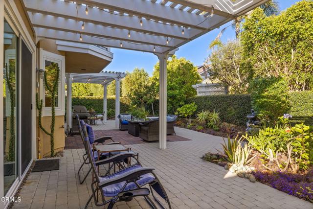 2106 Fox Den Court, Oxnard CA: https://media.crmls.org/mediaz/435e4c2f-822b-4765-b4bd-b01592607915.jpg
