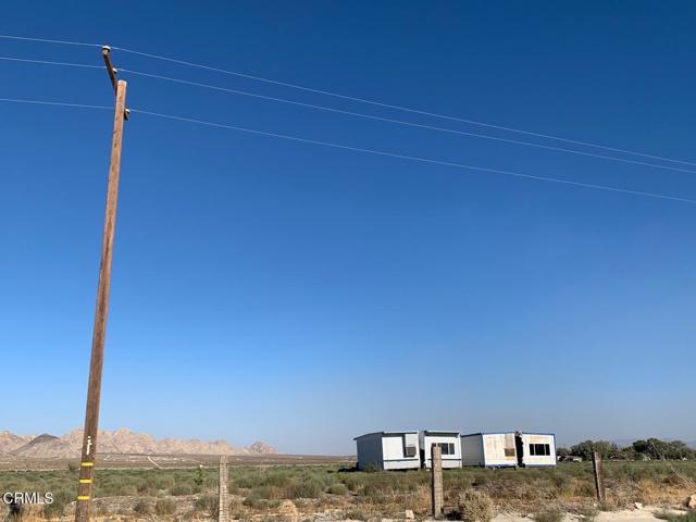 Detail Gallery Image 13 of 15 For 36166 Wilshire Rd, Lucerne Valley,  CA 92356 - 2 Beds | 2 Baths