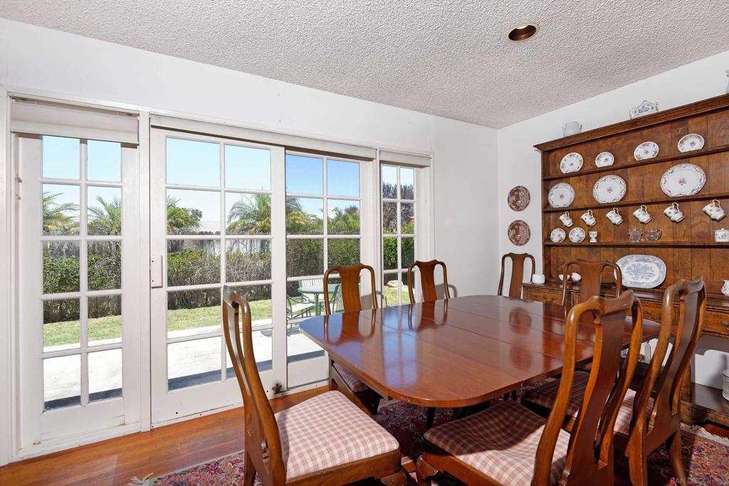 3152 Governor Drive - photo 4