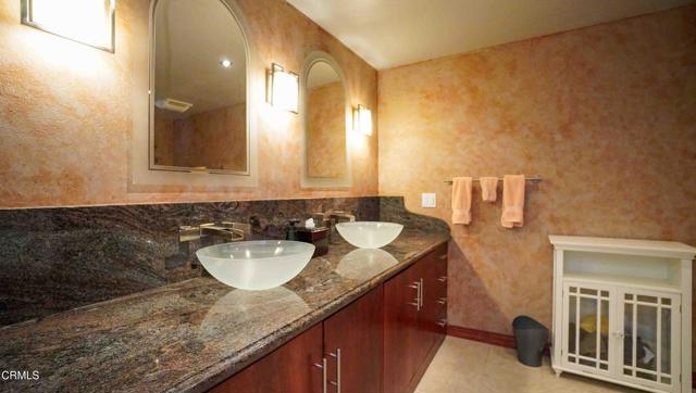 1542 Uppingham Drive, Thousand Oaks CA: https://media.crmls.org/mediaz/435f490c-4ca6-4dc6-adbf-70cfdbe23e0b.jpg