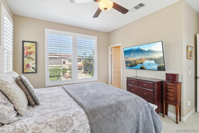 11383 Merritage Ct, San Diego CA: https://media.crmls.org/mediaz/435f4b7a-f522-4de3-963c-3204ef107738.jpg