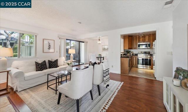 108 Compton Circle, San Ramon CA: https://media.crmls.org/mediaz/435f7fe1-ddd9-45d8-8095-b526dc88f91b.jpg