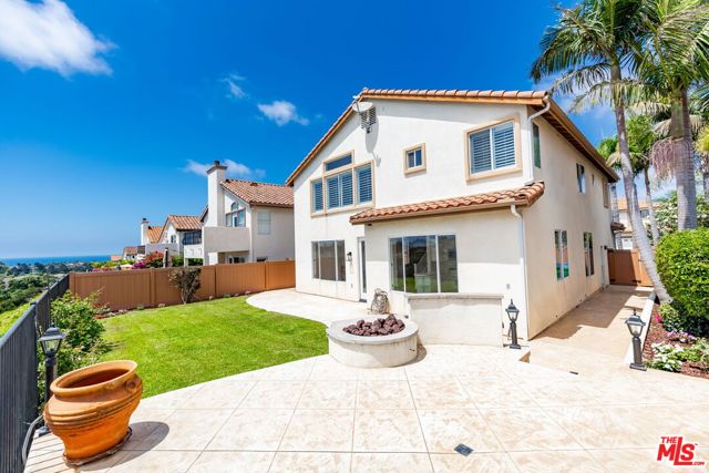 1537 Turquoise Drive, Carlsbad CA: https://media.crmls.org/mediaz/435f990a-d992-423e-bee4-86c6ab9cdbd3.jpg