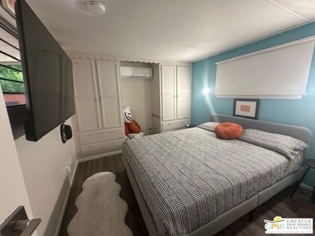 2 McKinley St., Cathedral City CA: https://media.crmls.org/mediaz/43619f45-c06c-4055-8bf4-e62f51faf544.jpg
