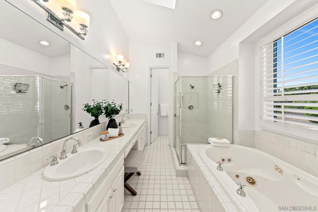 261 G Ave, Coronado CA: https://media.crmls.org/mediaz/43624c91-cd89-4baf-92ac-363d4bf41eb0.jpg