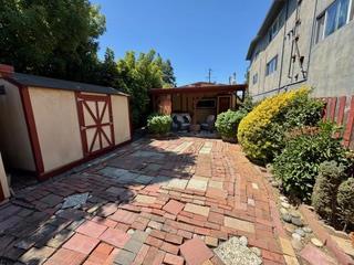 2727 Blenheim Avenue, Redwood City CA: https://media.crmls.org/mediaz/4362fb9f-ab68-42bd-a9c8-d572574eeb3b.jpg