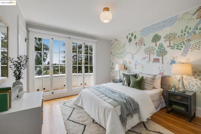 740 Calmar Ave, Oakland CA: https://media.crmls.org/mediaz/43635988-e4c4-4b15-a365-9435c027c2ac.jpg