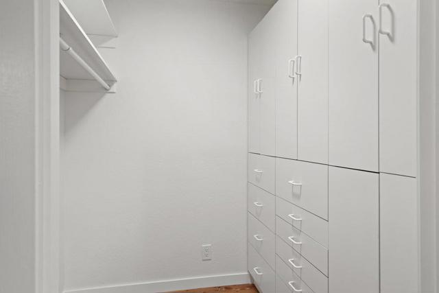 788 Mayten Tree Court, Sunnyvale CA: https://media.crmls.org/mediaz/4363dc5d-4c18-40f4-8128-ee8ef95acfa6.jpg