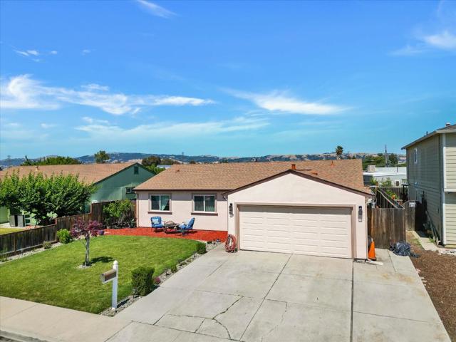 8100 Springdale Court, Gilroy CA: https://media.crmls.org/mediaz/436436fe-bac9-4e32-be7a-cb79f5478766.jpg