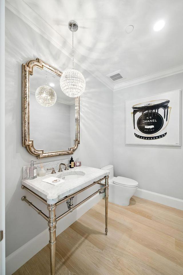 830 Bromfield Road, San Mateo CA: https://media.crmls.org/mediaz/43644ca4-5471-405d-95fb-7388fb1e2369.jpg