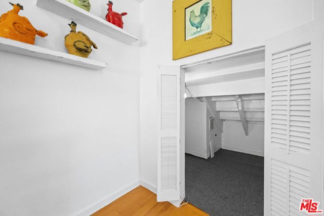1225 Washington Avenue, Santa Monica CA: https://media.crmls.org/mediaz/4364c53b-f51d-439e-91f4-29989daedddb.jpg