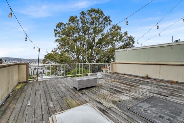 999 Carolina Street, San Francisco CA: https://media.crmls.org/mediaz/43653e90-7cee-4636-9ae9-7127cae0f5d8.jpg