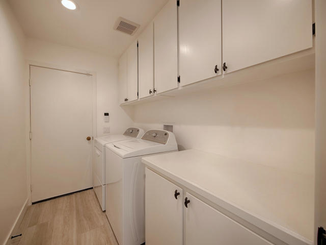 7529 Regency Drive, Palm Springs CA: https://media.crmls.org/mediaz/4365662c-2a45-4ffe-bb64-fd6eae4c040c.jpg