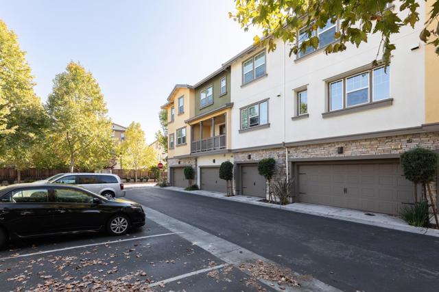 733 E Evelyn Avenue, Sunnyvale CA: https://media.crmls.org/mediaz/4366770f-6e0f-4e85-93e5-c2f33e51b536.jpg