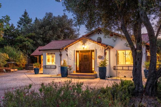 3625 N Main Street, Soquel CA: https://media.crmls.org/mediaz/436836a9-aa6b-4269-a209-239519fcb7a3.jpg
