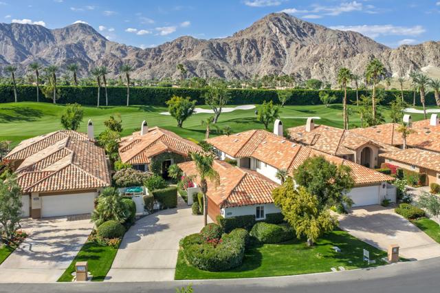 48225 Via Solana, La Quinta CA: https://media.crmls.org/mediaz/43687d08-cd56-4d63-ac67-dbe7bb61f12f.jpg