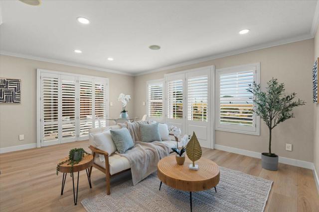 272 McDonnel Road, Alameda CA: https://media.crmls.org/mediaz/436a719a-b285-40fd-a4bc-070e03f8d8cb.jpg