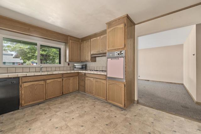 2243 Emmett Court, Santa Clara CA: https://media.crmls.org/mediaz/436b1fec-6e00-4b23-b1fd-d211cb87784d.jpg