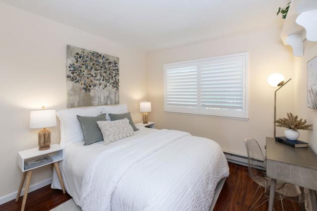 825 Balboa Avenue, Capitola CA: https://media.crmls.org/mediaz/436c30f3-e5cd-46f0-892d-bd40d6f084be.jpg