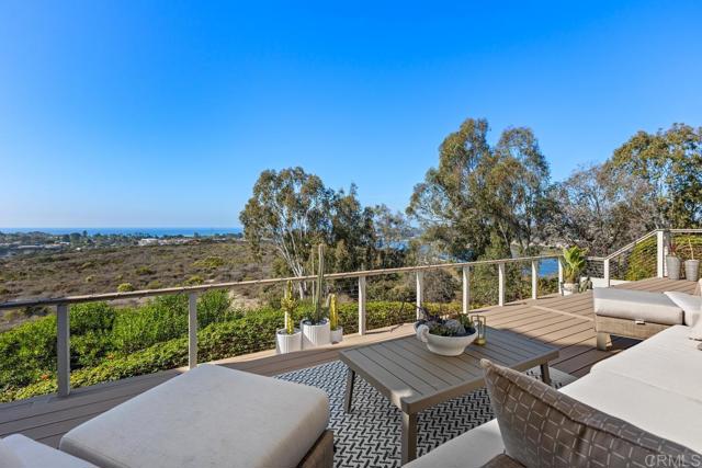 Detail Gallery Image 3 of 54 For 1762 Burgundy Rd, Encinitas,  CA 92024 - 3 Beds | 2/1 Baths