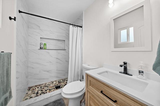 9903 Lindo Lake Place, Lakeside CA: https://media.crmls.org/mediaz/436c453f-af14-40b3-ad68-03e024206695.jpg