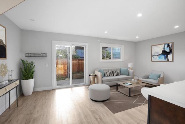 988 S Arnold Way, Half Moon Bay CA: https://media.crmls.org/mediaz/436d5ce2-d129-47d6-8ca5-2abd3ab325a6.jpg